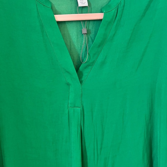 Women's Green Blouse Size Medium - Picture 4 of 9